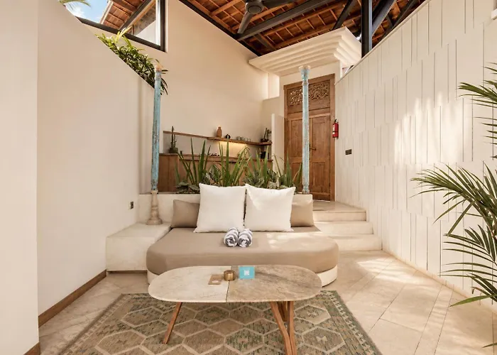 Opulent 1-br Just 800m From * Canggu (Bali)