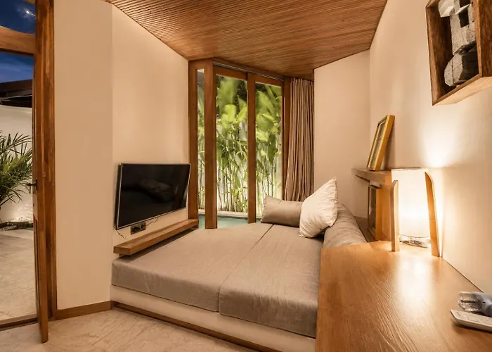 Opulent 1-br Just 800m From