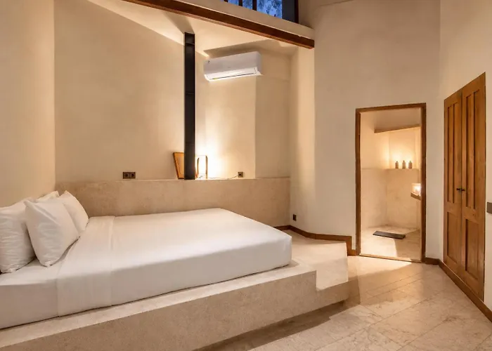 Opulent 1-br Just 800m From